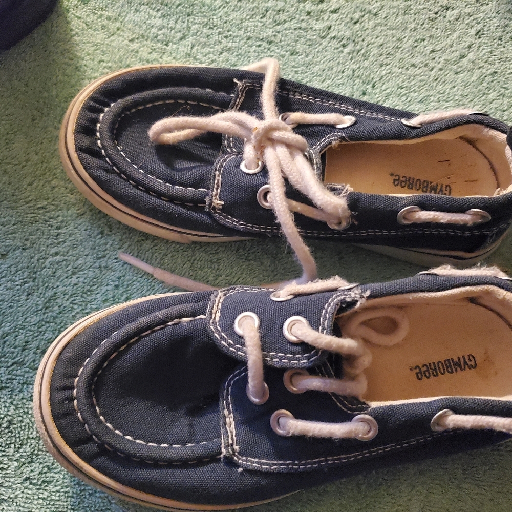 Shoes - Picture 8 of 8